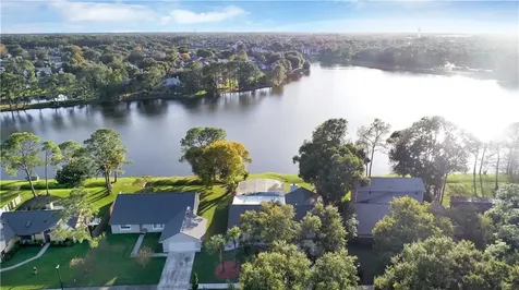 489 Lakeshore Drive Lake Mary FL 32746