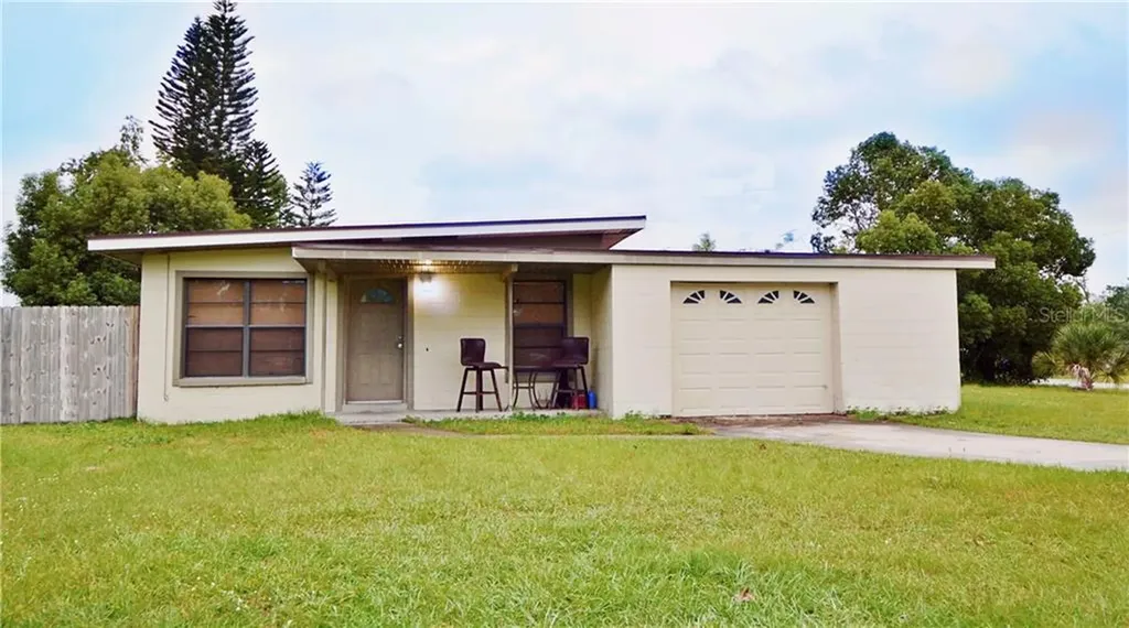 100 S Sunland Drive Sanford FL 32773