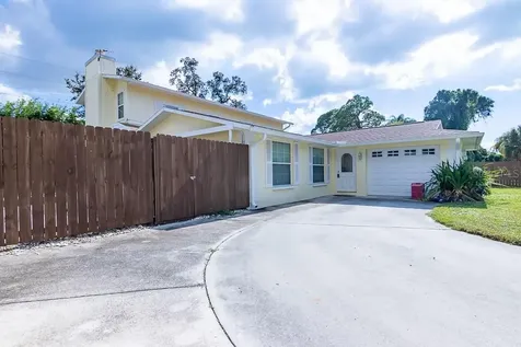 1555 Queen Road Venice FL 34293