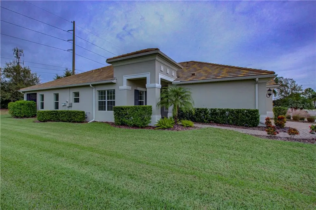 5446 Fairfield Boulevard Bradenton FL 34203