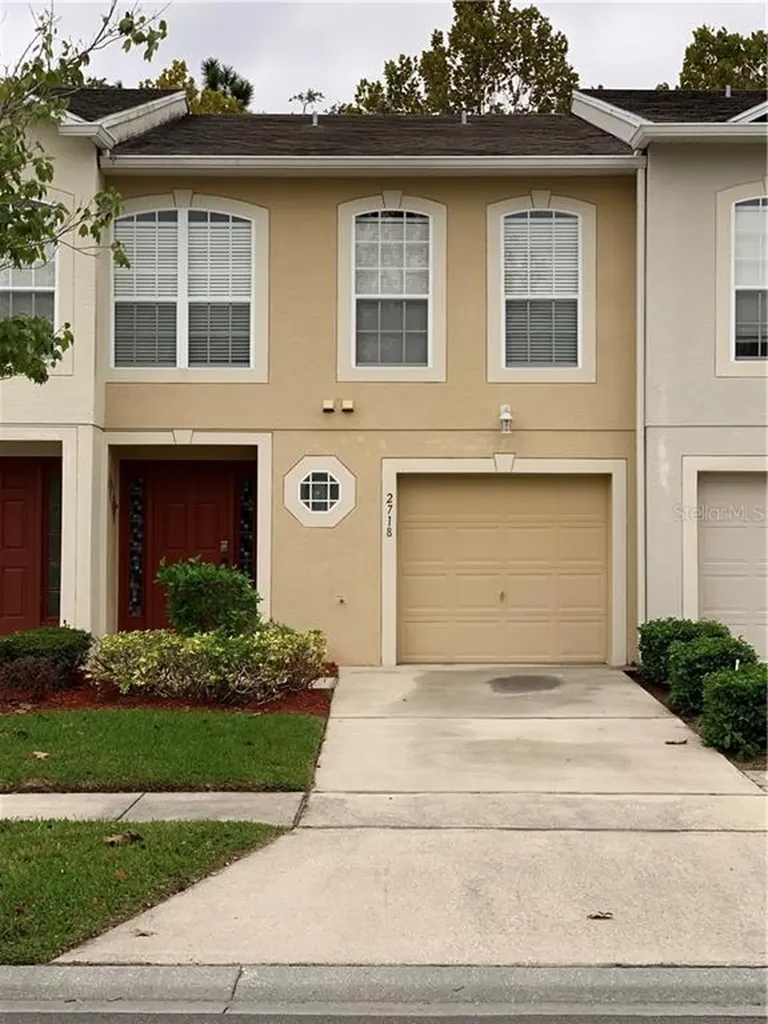 2718 Merrieweather Lane Kissimmee FL 34743