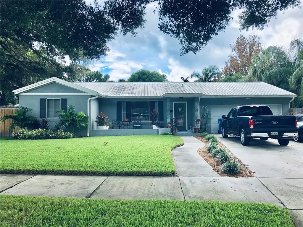 220 59th Avenue S St Petersburg FL 33705