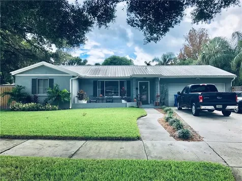 220 59th Avenue S St Petersburg FL 33705