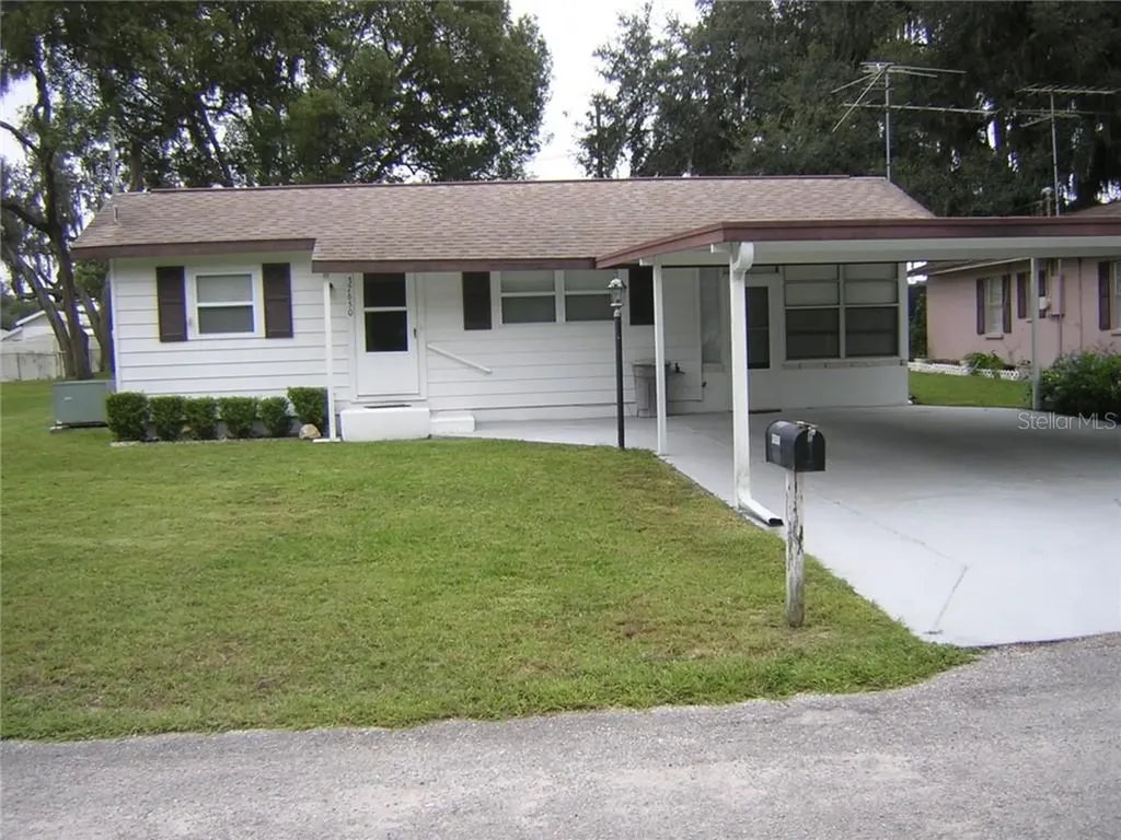 37650 Hardwood Avenue Zephyrhills FL 33541