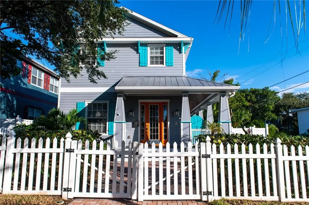 641 12th Avenue S St Petersburg FL 33701