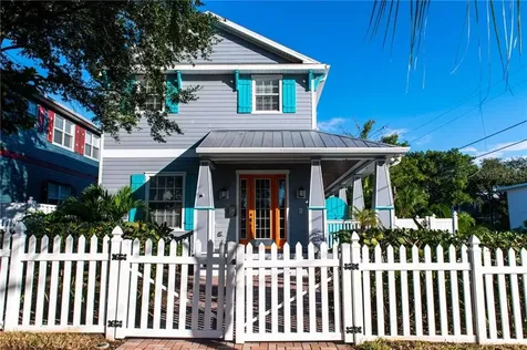 641 12th Avenue S St Petersburg FL 33701