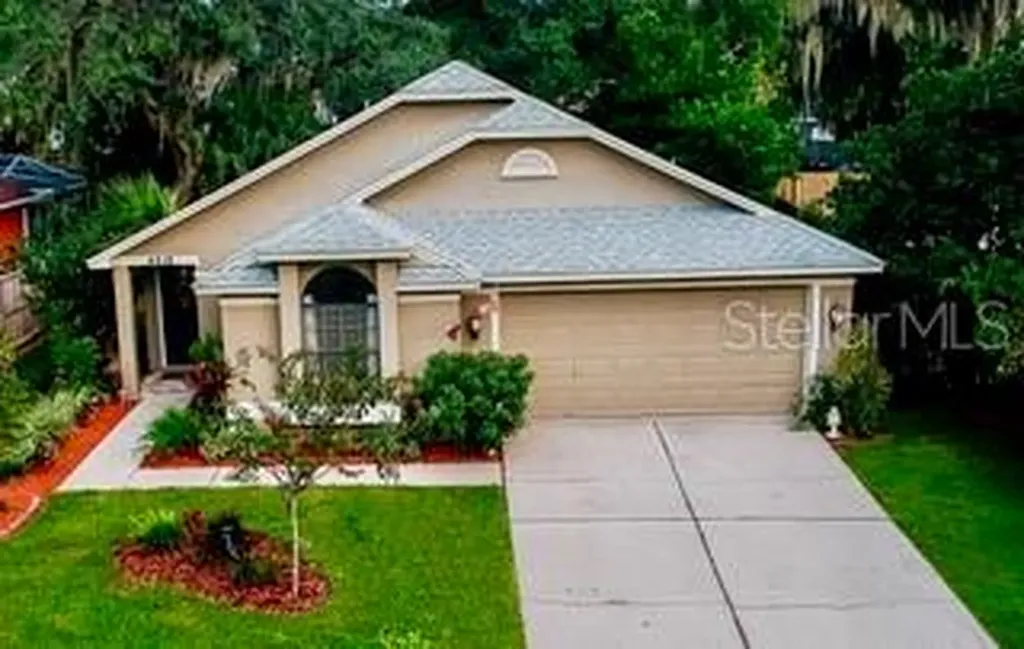 4218 Barret Avenue Plant City FL 33566