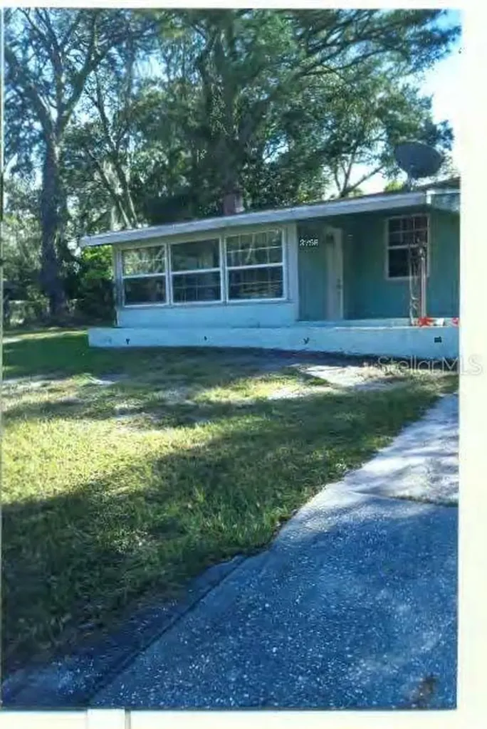 3758 Abington Avenue S St Petersburg FL 33711