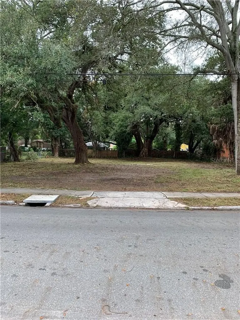 1619 13th Street S St Petersburg FL 33705