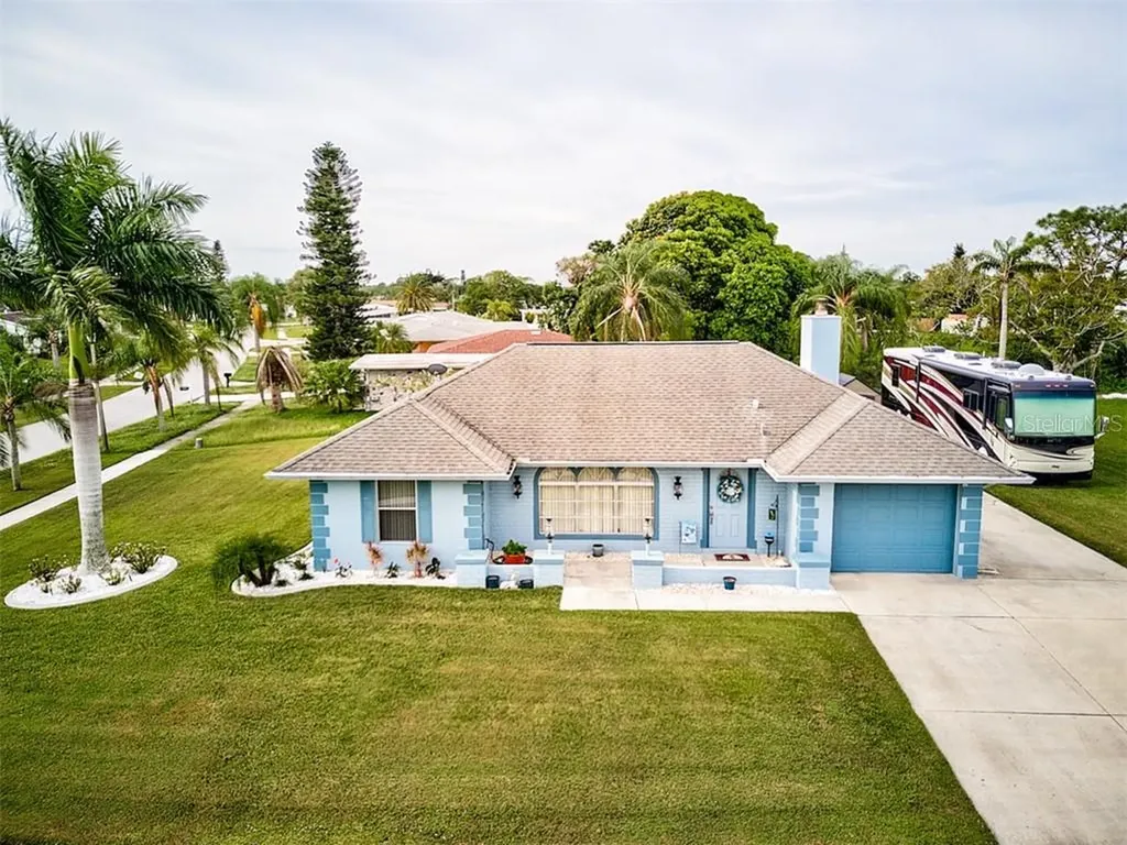 6205 Morning Avenue North Port FL 34287
