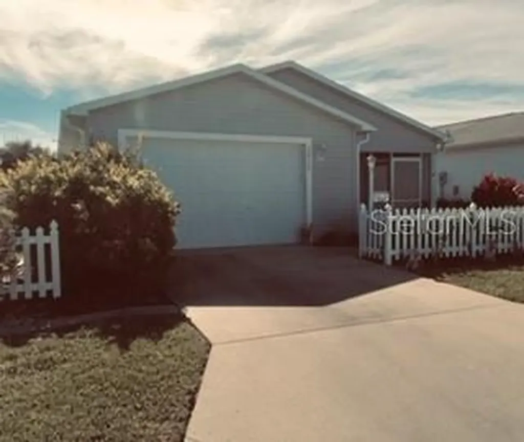 2828 Burgos Drive The Villages FL 32162