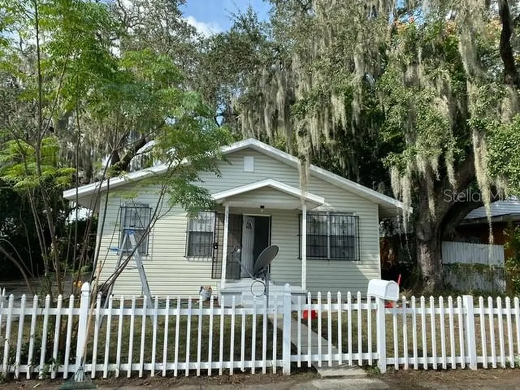 3512 Sarah Street Tampa FL 33605