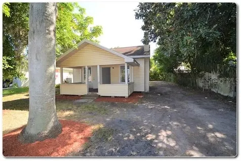 2211 13th Street W Bradenton FL 34205