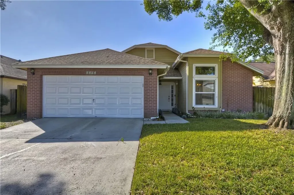 5492 Friarsway Drive Tampa FL 33624