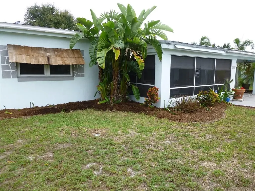 503 Raymond Avenue Frostproof FL 33843