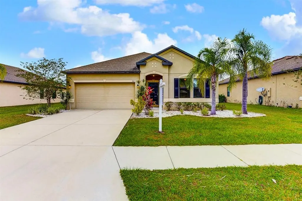 7414 61st Street E Palmetto FL 34221