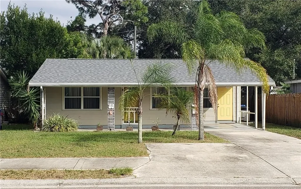 2421 80th Street N St Petersburg FL 33710