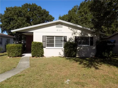 569 71st Avenue N St Petersburg FL 33702