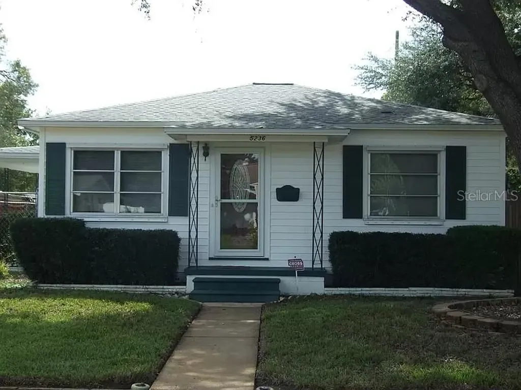 5236 4th Avenue N St Petersburg FL 33710
