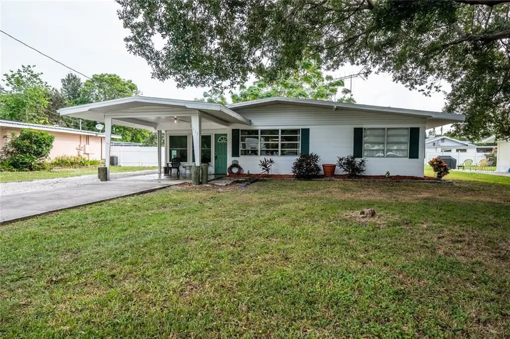 135 Magnolia Avenue Englewood FL 34223