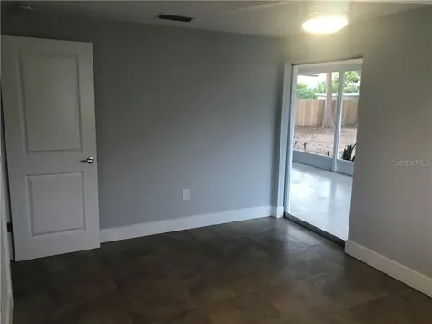 5416 Nutmeg Avenue Sarasota FL 34231