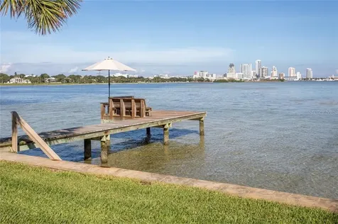 477 22nd Avenue SE St Petersburg FL 33705