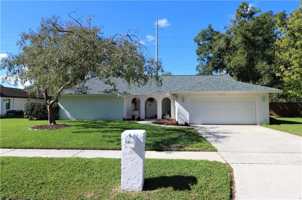 1411 Oakwood Lane Plant City FL 33563