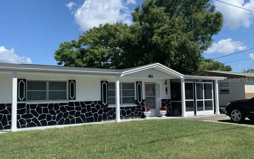 9036 Unicorn Avenue Port Richey FL 34668