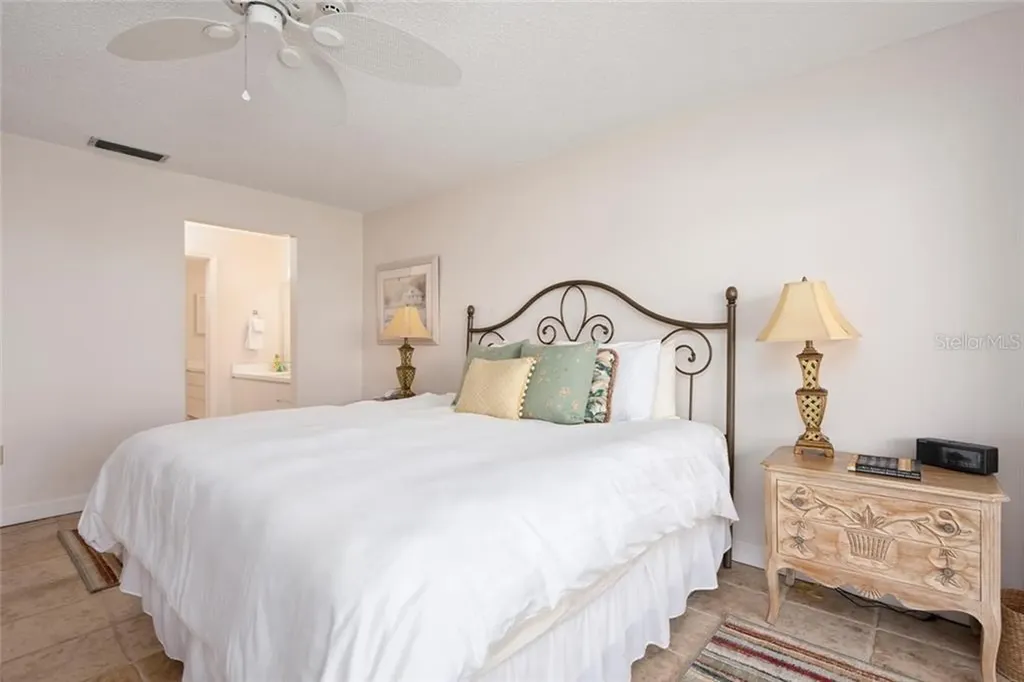 5393 Gulf Of Mexico Drive Longboat Key FL 34228