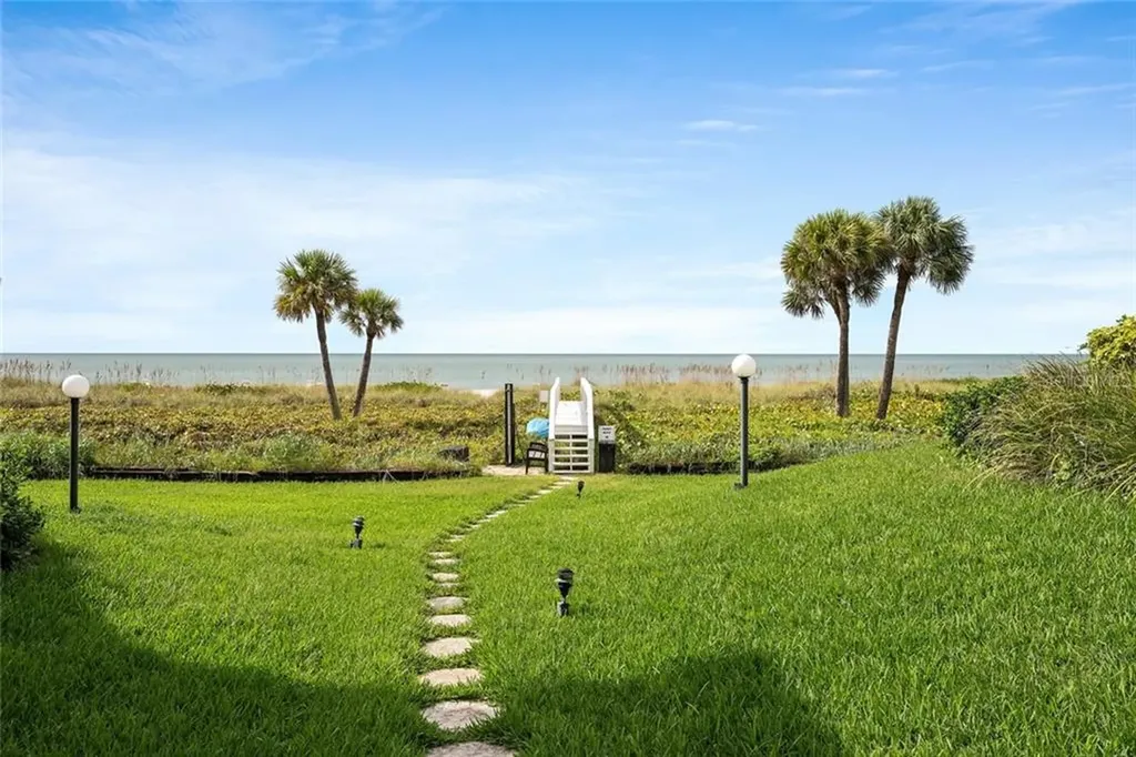 5393 Gulf Of Mexico Drive Longboat Key FL 34228