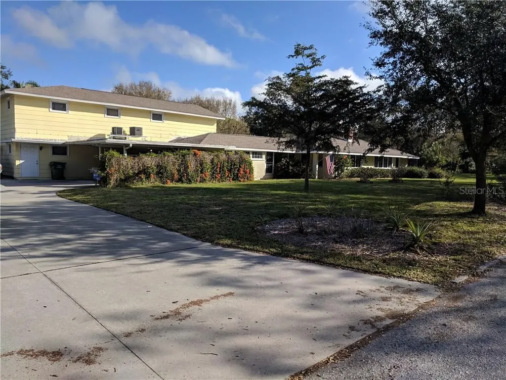 1863 Rose Street Sarasota FL 34239