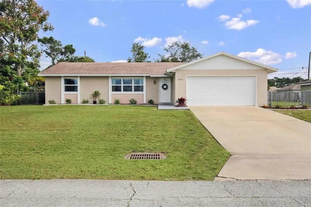2933 Winlock Avenue Deltona FL 32738