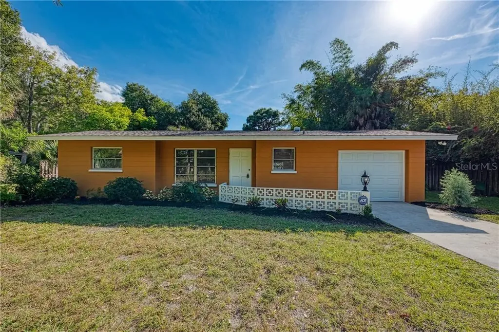 675 Edwards Street Englewood FL 34223