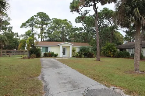 870 Bayshore Drive Englewood FL 34223