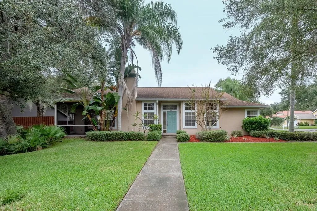 1200 Country Trails Drive Safety Harbor FL 34695