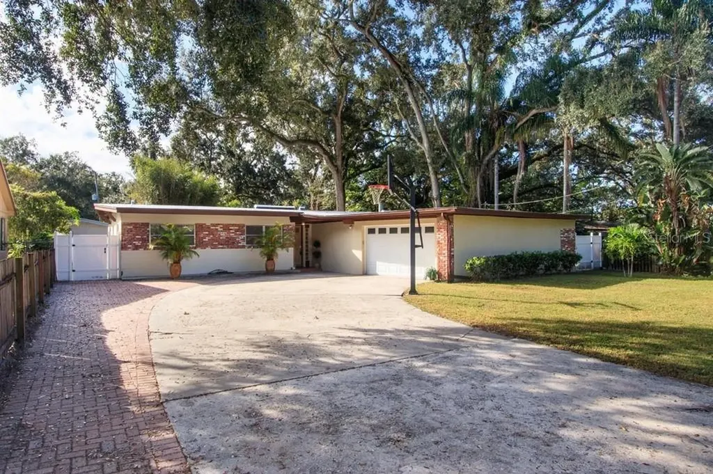 1020 Delridge Avenue Orlando FL 32804