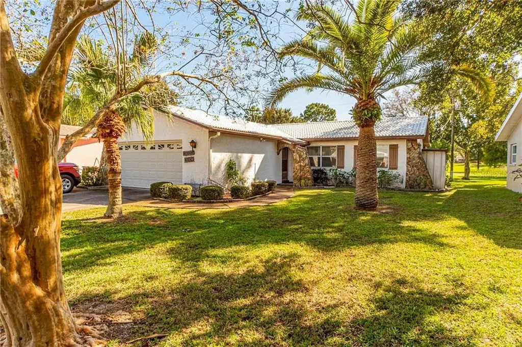 6932 300th Avenue N Clearwater FL 33761