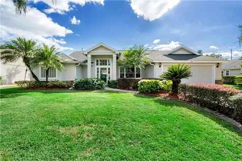 359 Oak Leaf Circle Lake Mary FL 32746