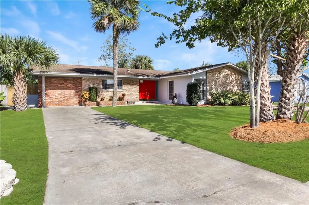 819 Nana Avenue Orlando FL 32809