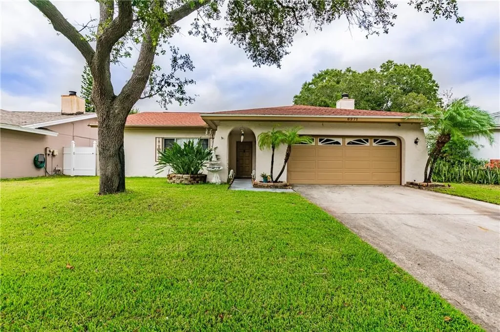 6271 106th Avenue N Pinellas Park FL 33782