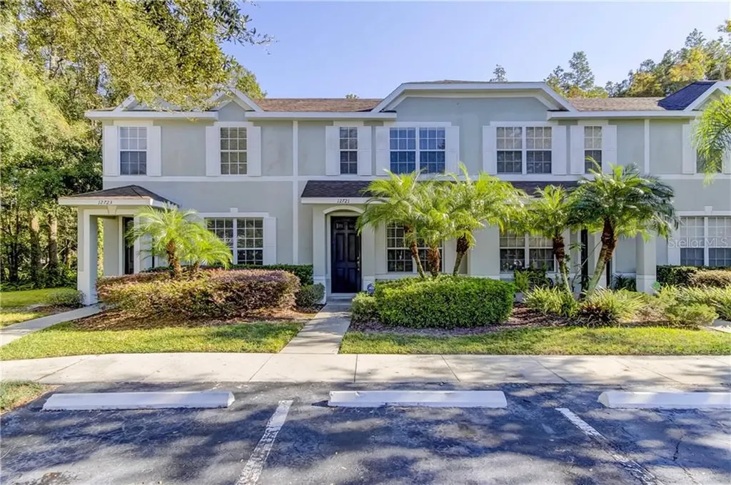 12721 Sunland Court Tampa FL 33625