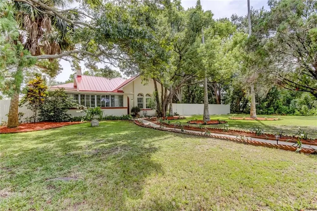 481 Hibiscus Circle S Dunedin FL 34698