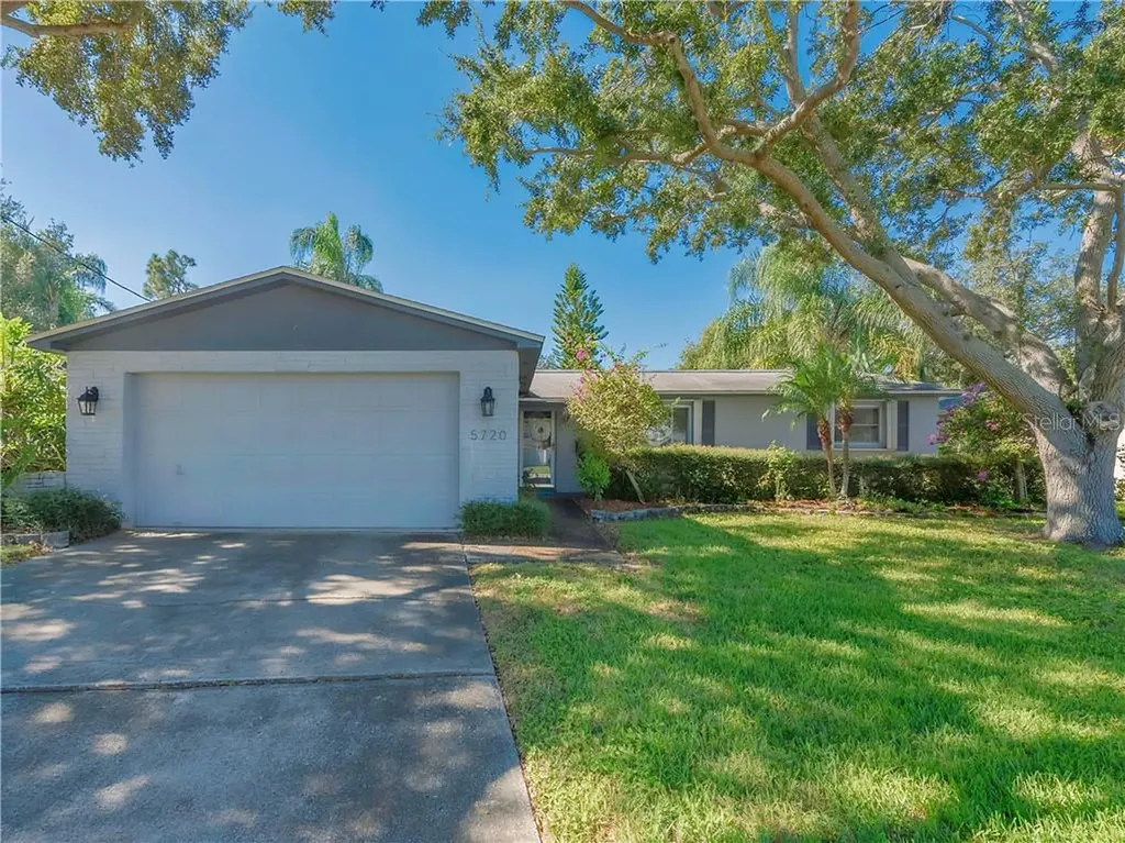 5720 Denver Street NE St Petersburg FL 33703