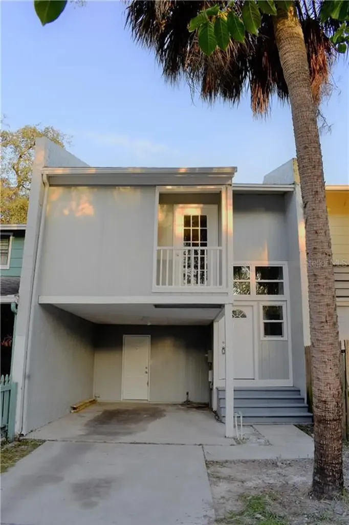 5038 Terrace Village Lane Tampa FL 33617