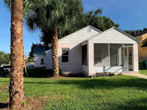 103 E Lemon Avenue Eustis FL 32726