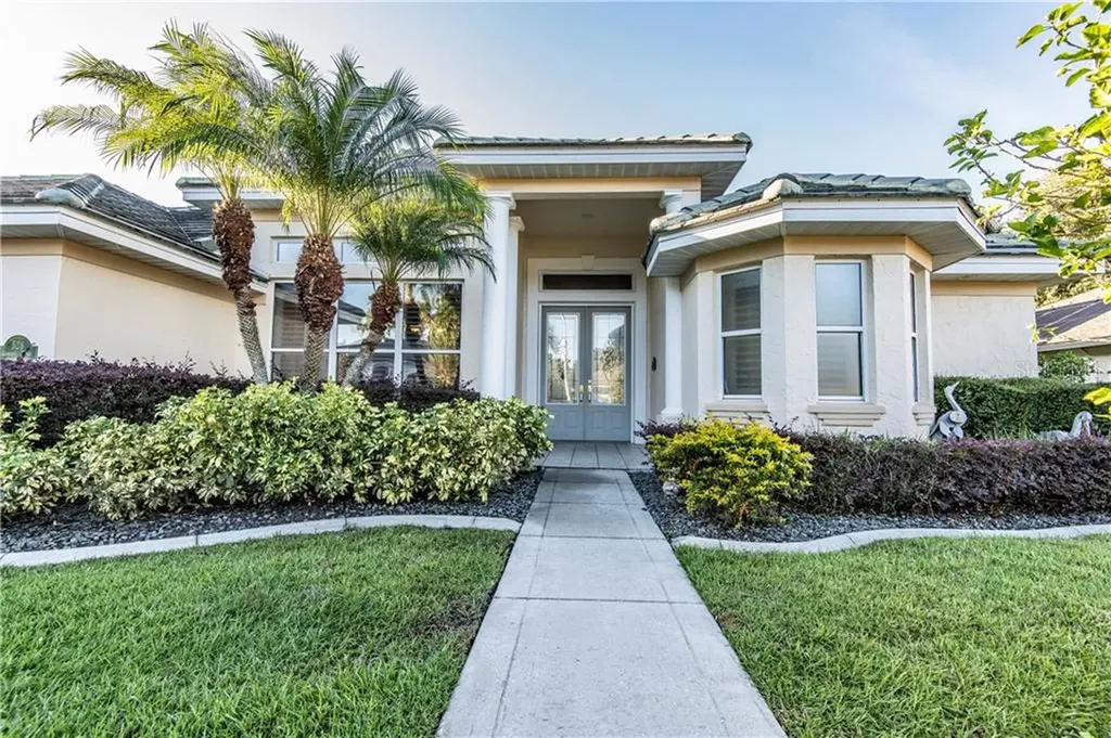 528 Reserve Drive Tavares FL 32778