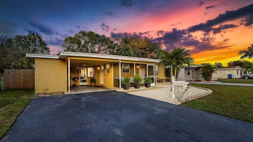 6299 34th Avenue N St Petersburg FL 33710