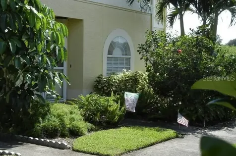 1542 Chateaux De Ville Court Clearwater FL 33764
