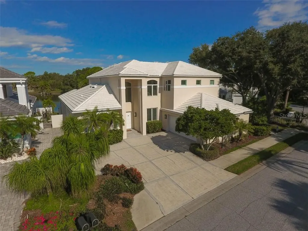 7704 Club Lane Sarasota FL 34238