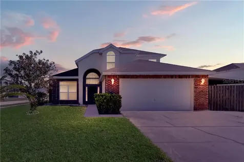2945 Pembridge Street Kissimmee FL 34747